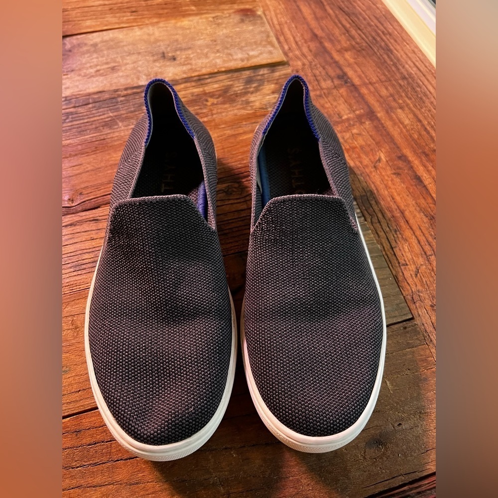 Rothys Classic Slip On Sneakers Black Size 7 US (S1)